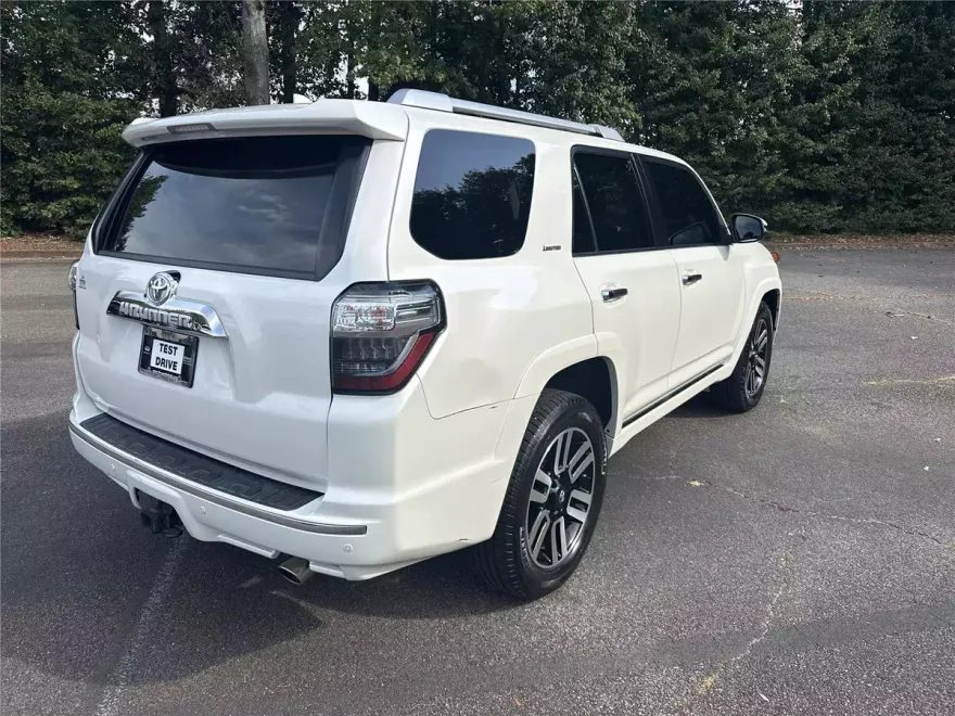 2018 Toyota 4Runner Limited photo 1