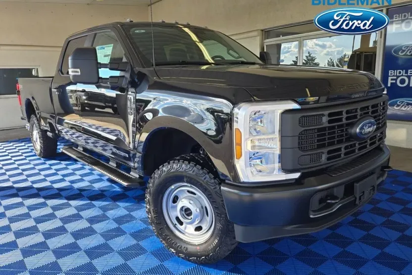 2026 Ford F-350 XL photo 1