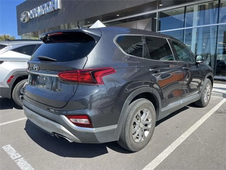 2020 Hyundai Santa Fe SEL photo 1