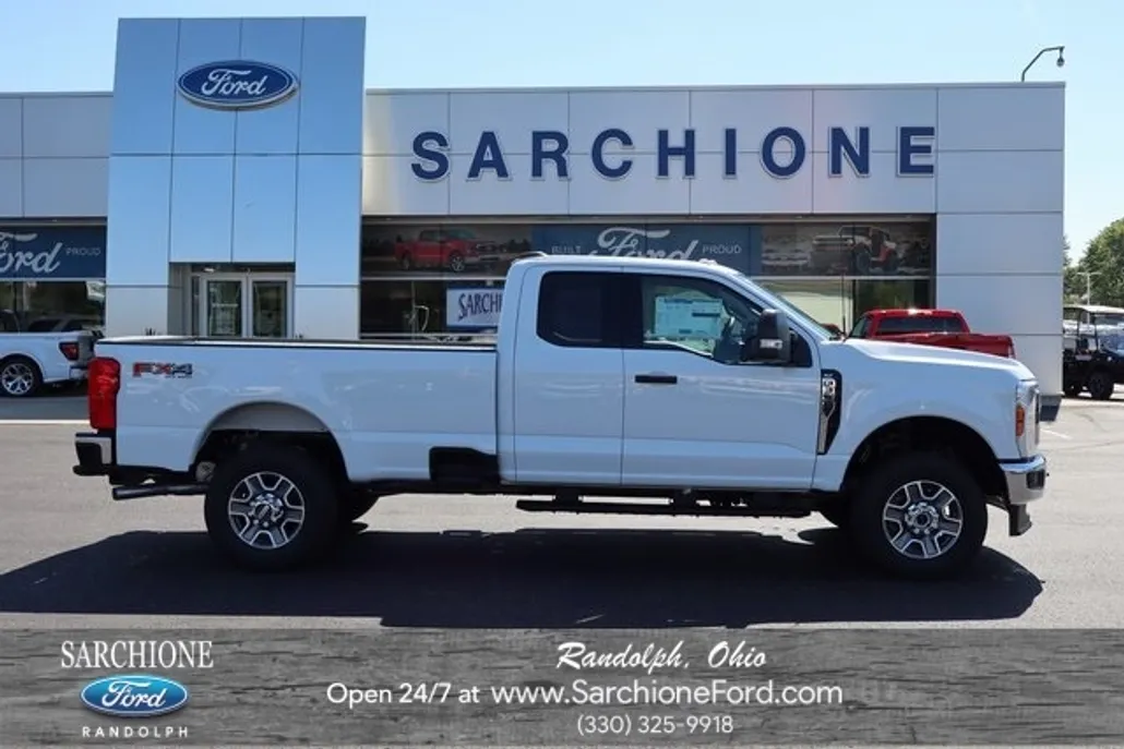 2025 Ford F-350 photo 1