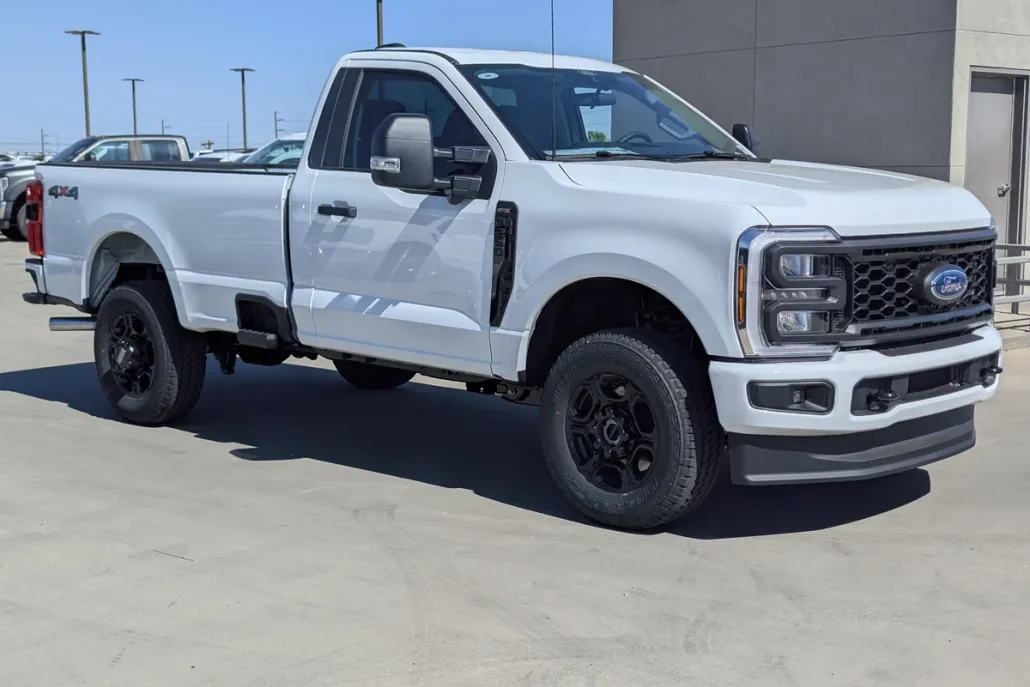2025 Ford F-250 photo 1
