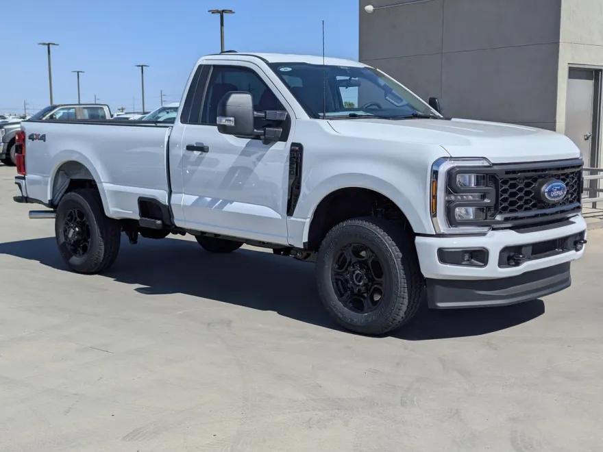 2025 Ford F-250 photo 1