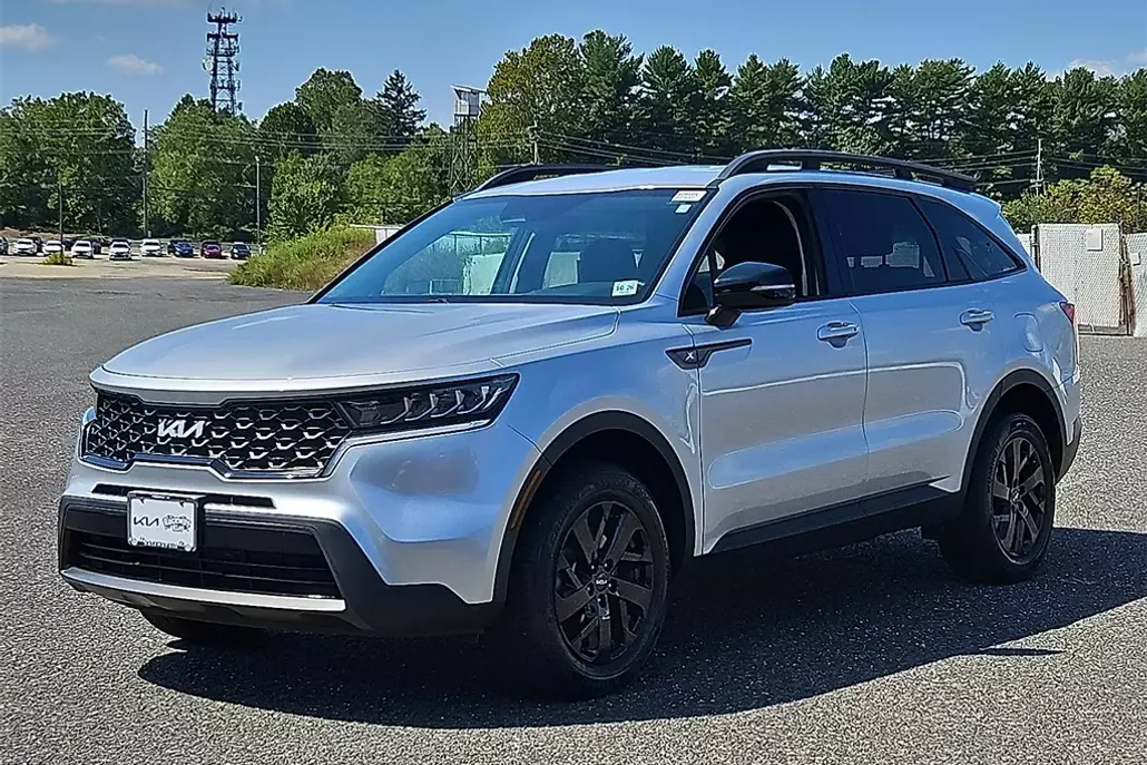 2022 Kia Sorento S photo 1