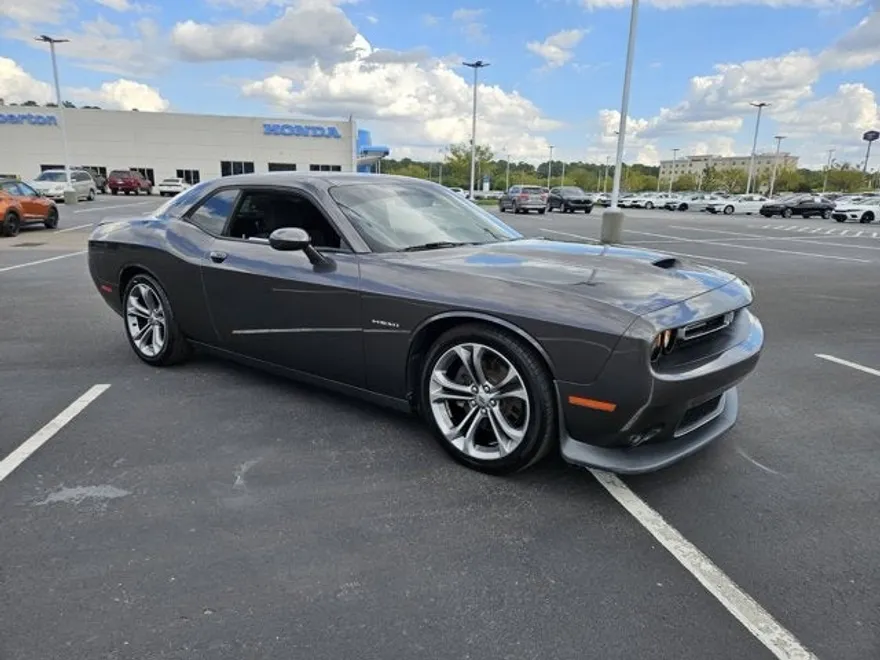 2021 Dodge Challenger R/T photo 1