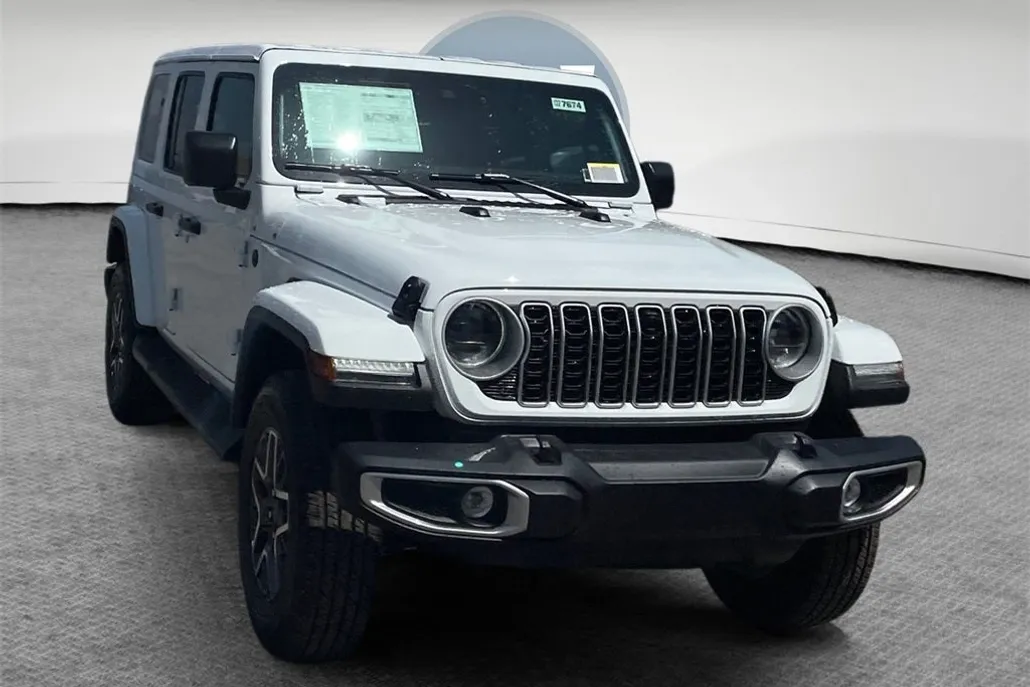2025 Jeep Wrangler Sahara photo 1