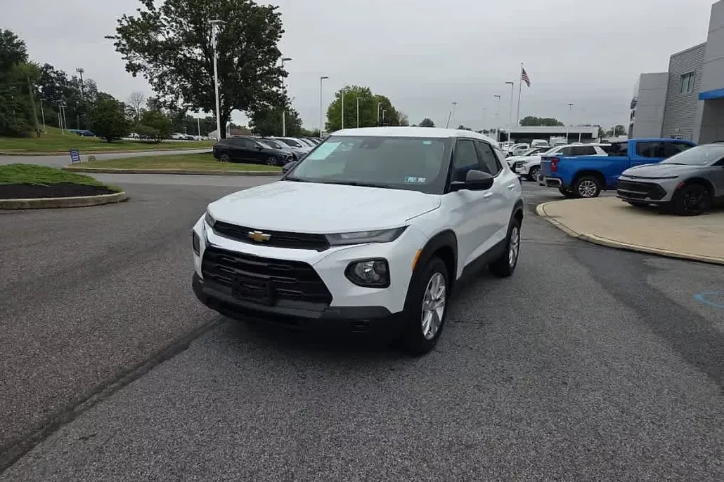 2021 Chevrolet Trailblazer LS photo 1