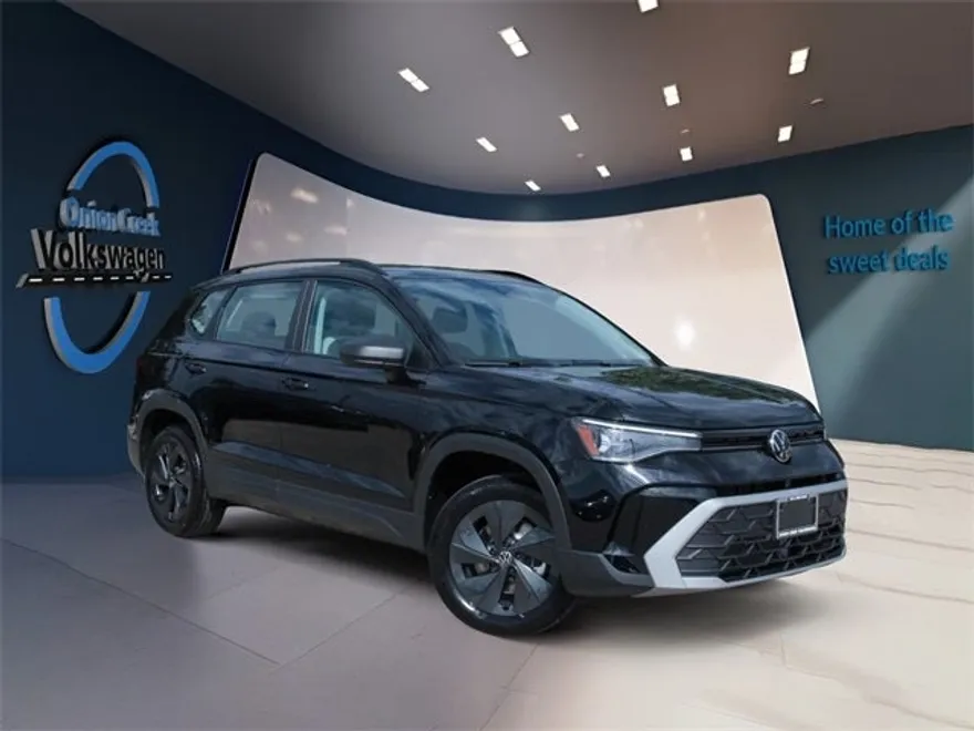 2025 Volkswagen Taos S photo 1