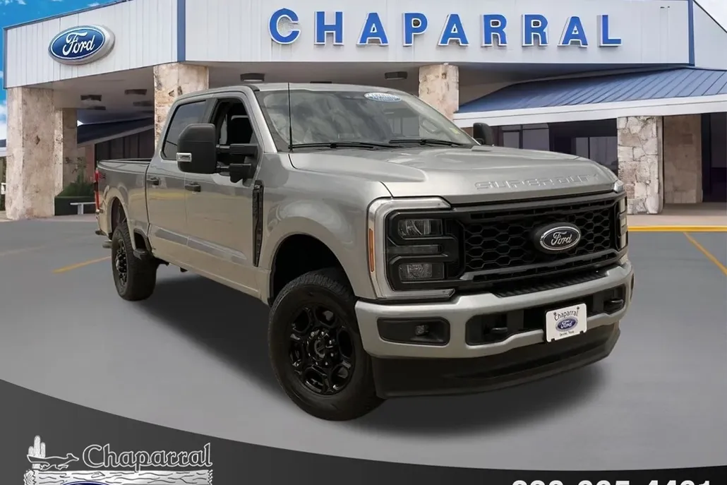 2023 Ford F-250 XL photo 1