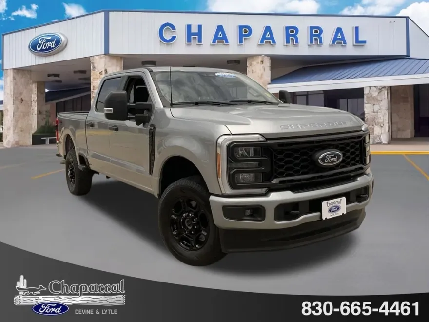 2023 Ford F-250 XL photo 1