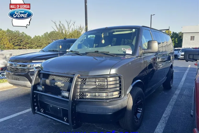 2014 Chevrolet Express LS photo 1