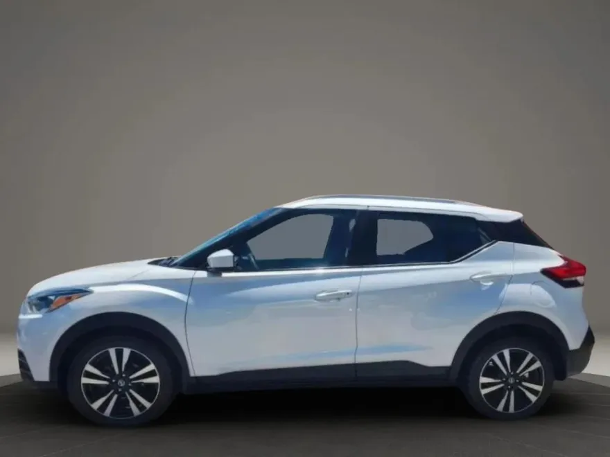 2020 Nissan Kicks SV photo 1