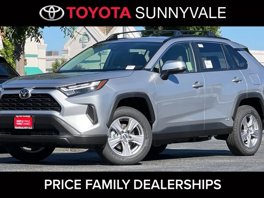 2025 Toyota RAV4 Hybrid XLE photo 1