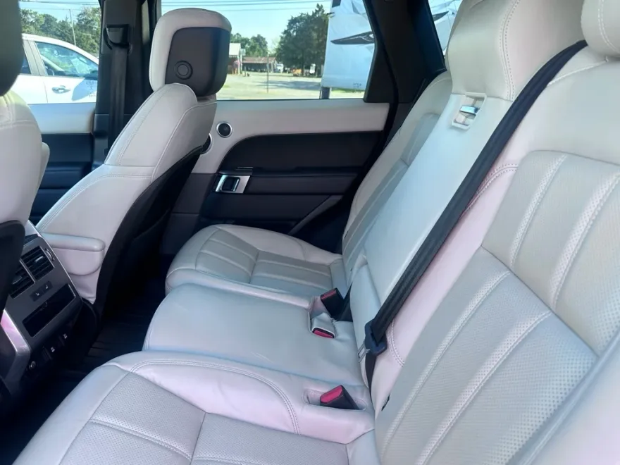 2019 Land Rover Range Rover Sport HSE photo 1