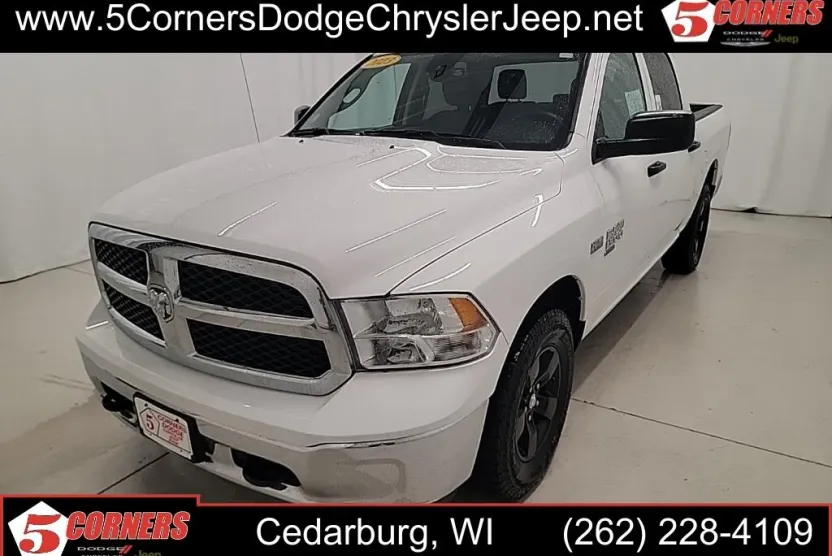 2023 Ram 1500 Classic SLT photo 1