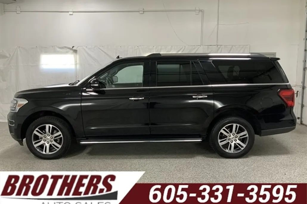 2023 Ford Expedition MAX Limited photo 1