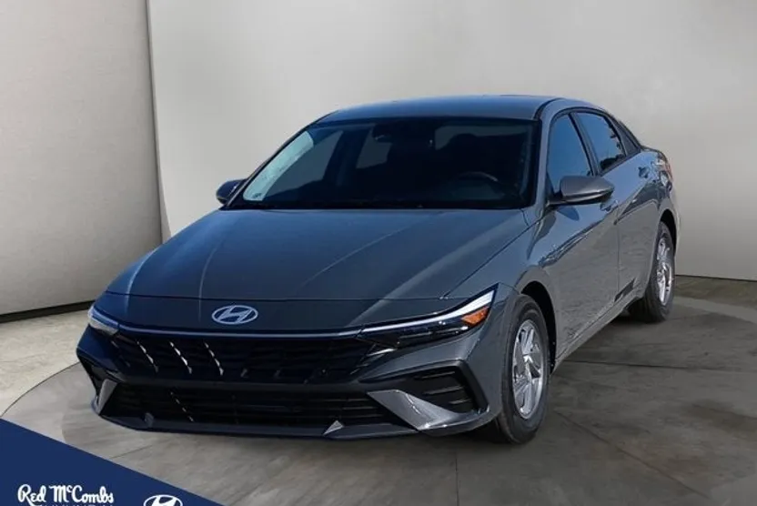2025 Hyundai Elantra SE photo 1