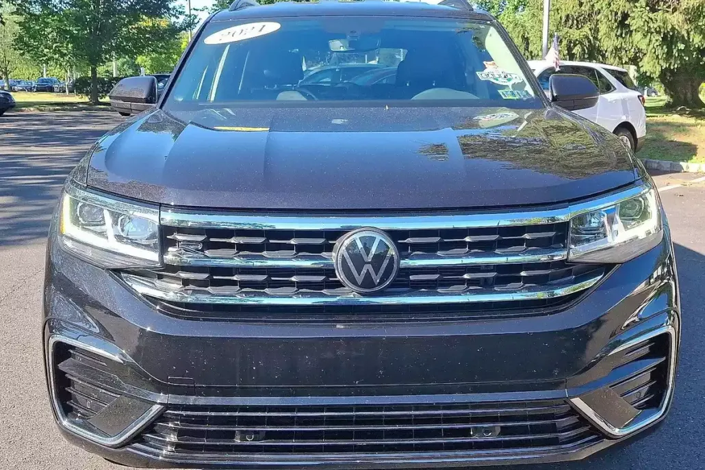 2021 Volkswagen Atlas V6 SE Technology R-Line photo 1