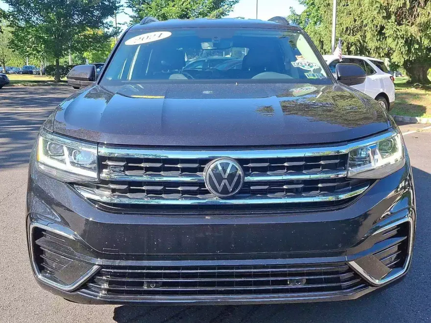 2021 Volkswagen Atlas V6 SE Technology R-Line photo 1