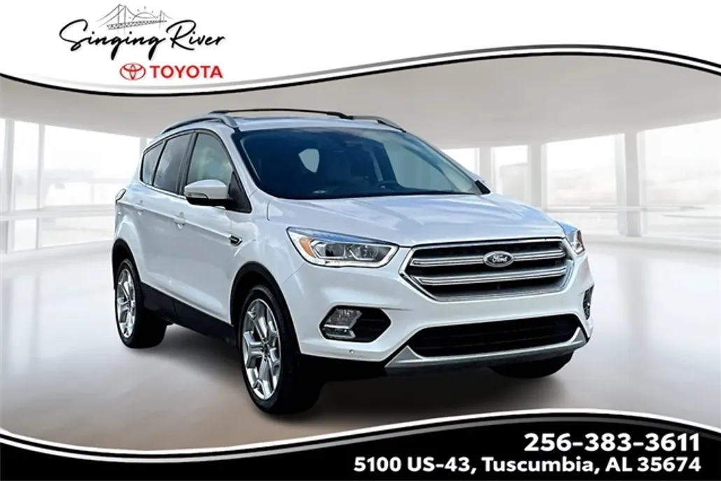 2017 Ford Escape Titanium photo 1