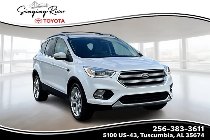 2017 Ford Escape Titanium photo 1