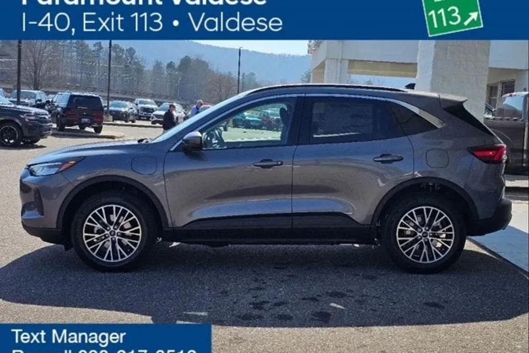 2024 Ford Escape Plug-In Hybrid photo 1