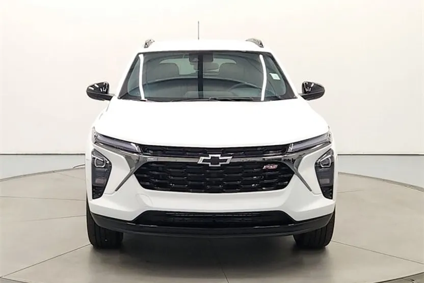 2025 Chevrolet Trax photo 1