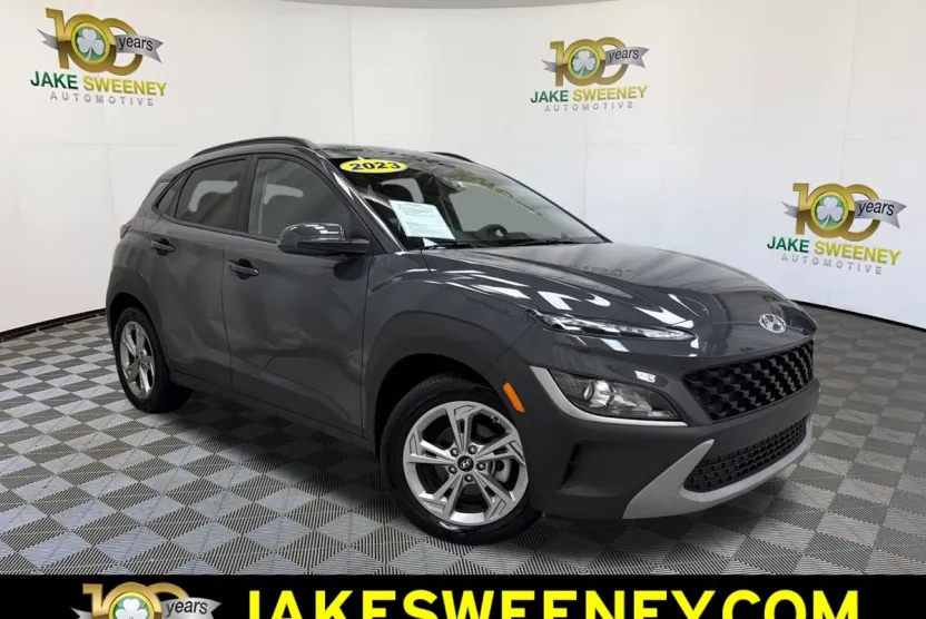 2023 Hyundai Kona SEL photo 1