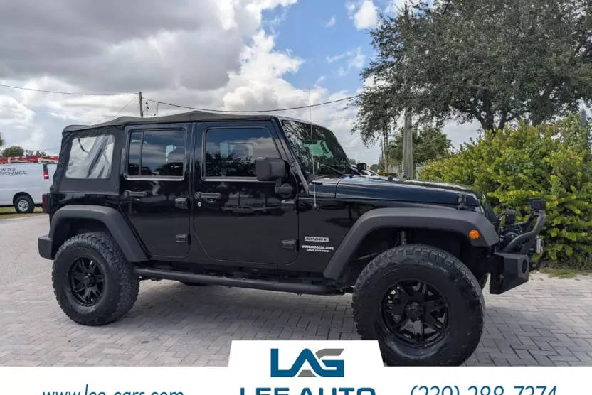 2015 Jeep Wrangler Unlimited Sport photo 1