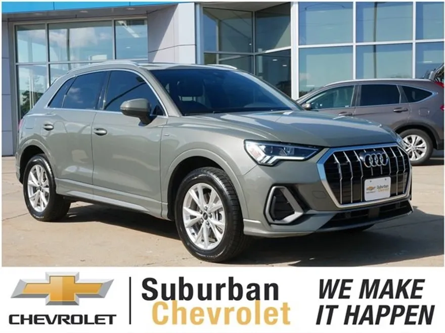 2023 Audi Q3 S line Premium photo 1