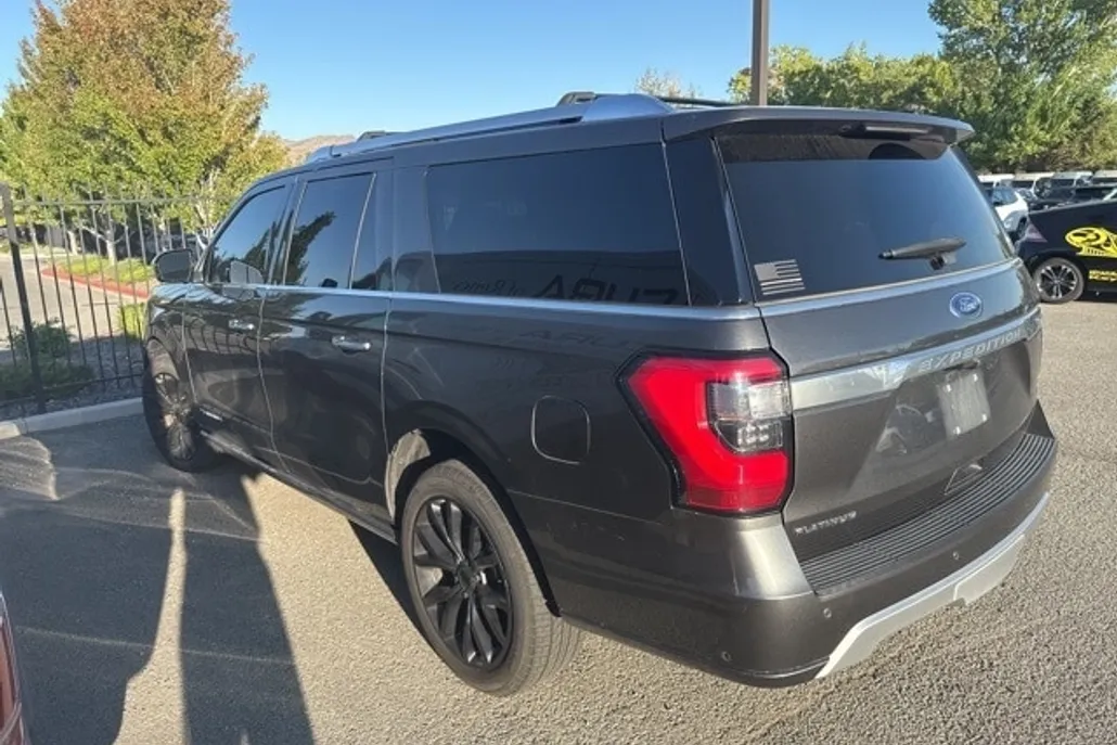 2019 Ford Expedition MAX Platinum photo 1
