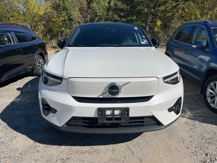 2022 Volvo C40 Recharge Ultimate photo 1