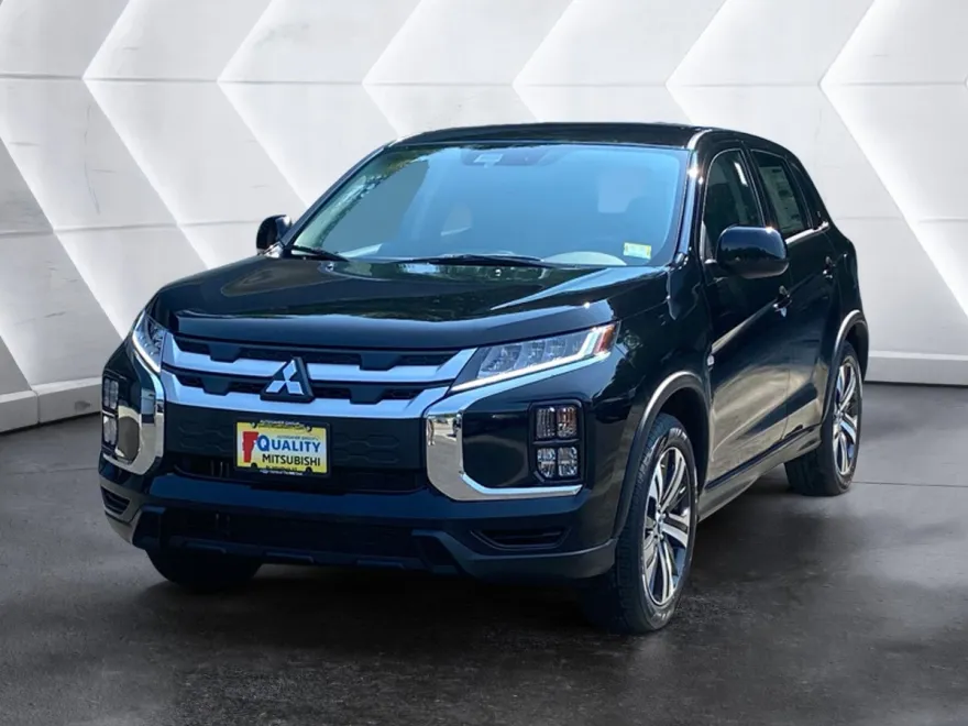 2025 Mitsubishi Outlander Sport ES photo 1
