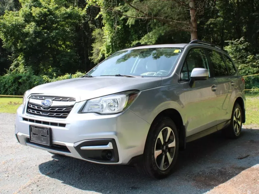 2018 Subaru Forester Premium photo 1