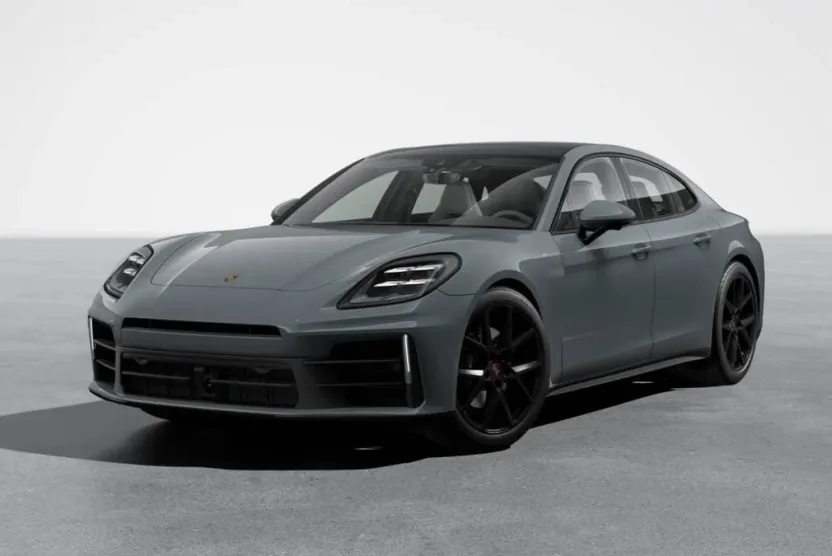 2026 Porsche Panamera 4 photo 1