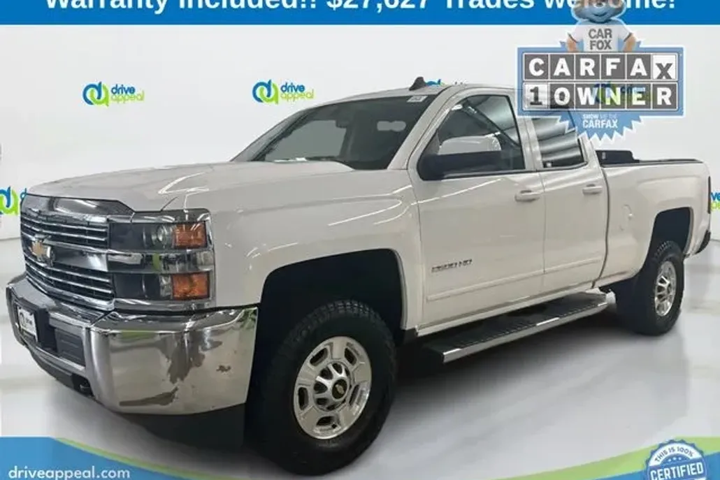 2015 Chevrolet Silverado 2500HD LT photo 1