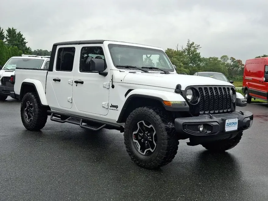 2022 Jeep Gladiator Altitude photo 1