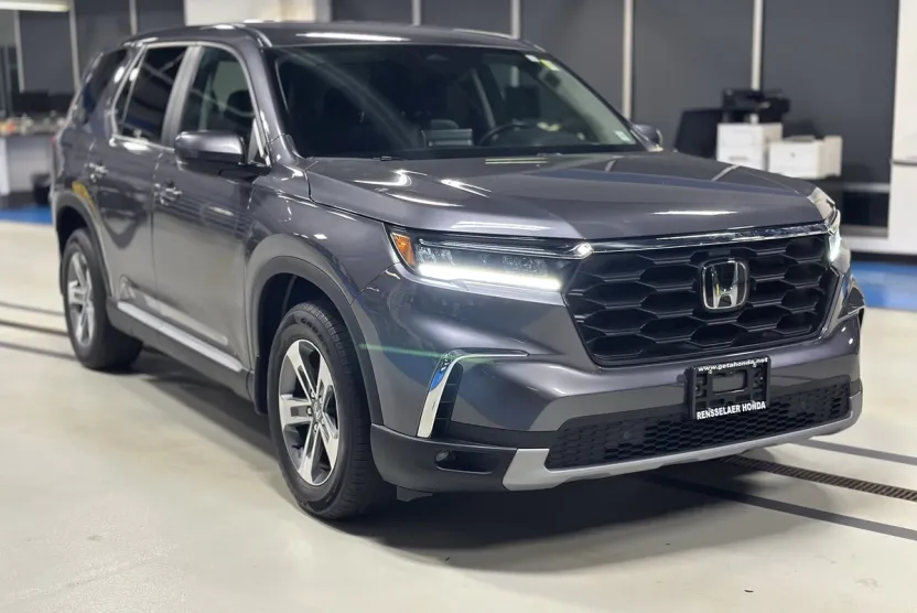2024 Honda Pilot EX-L photo 1