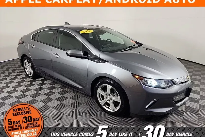 2018 Chevrolet Volt LT photo 1
