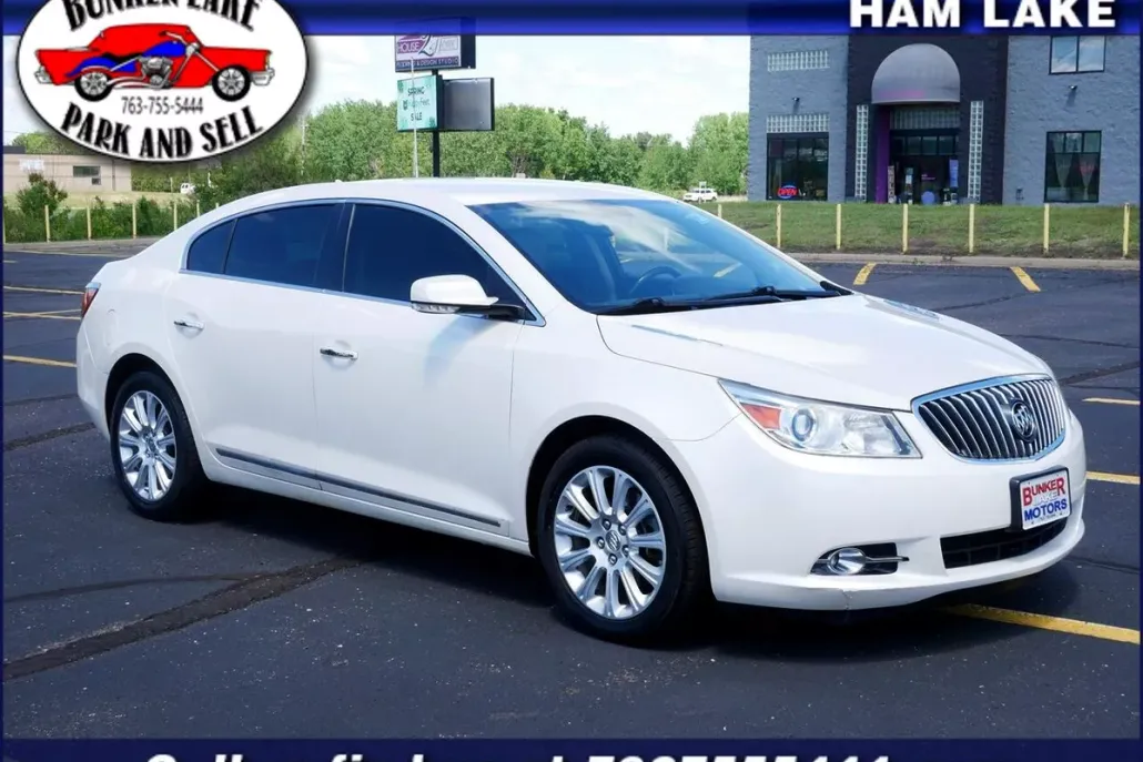 2013 Buick LaCrosse Leather photo 1