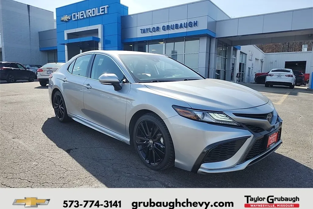 2023 Toyota Camry XSE photo 1