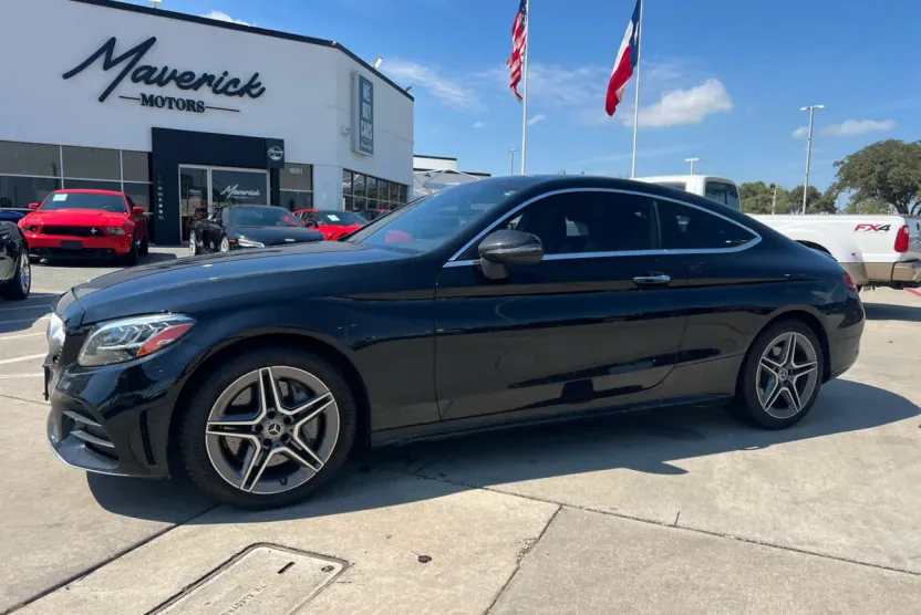 2019 Mercedes Benz C 300 Coupe photo 1