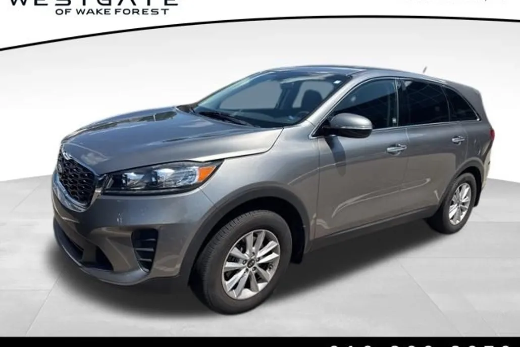 2019 Kia Sorento LX photo 1