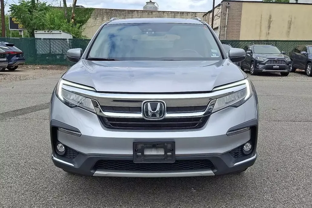 2019 Honda Pilot Elite photo 1