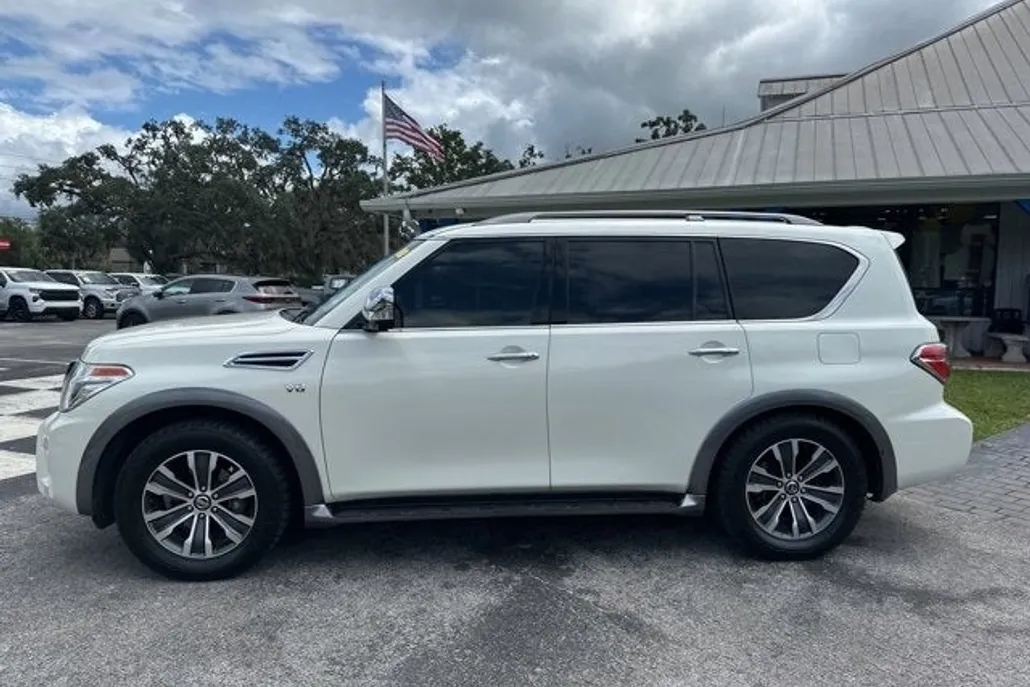 2018 Nissan Armada SL photo 1