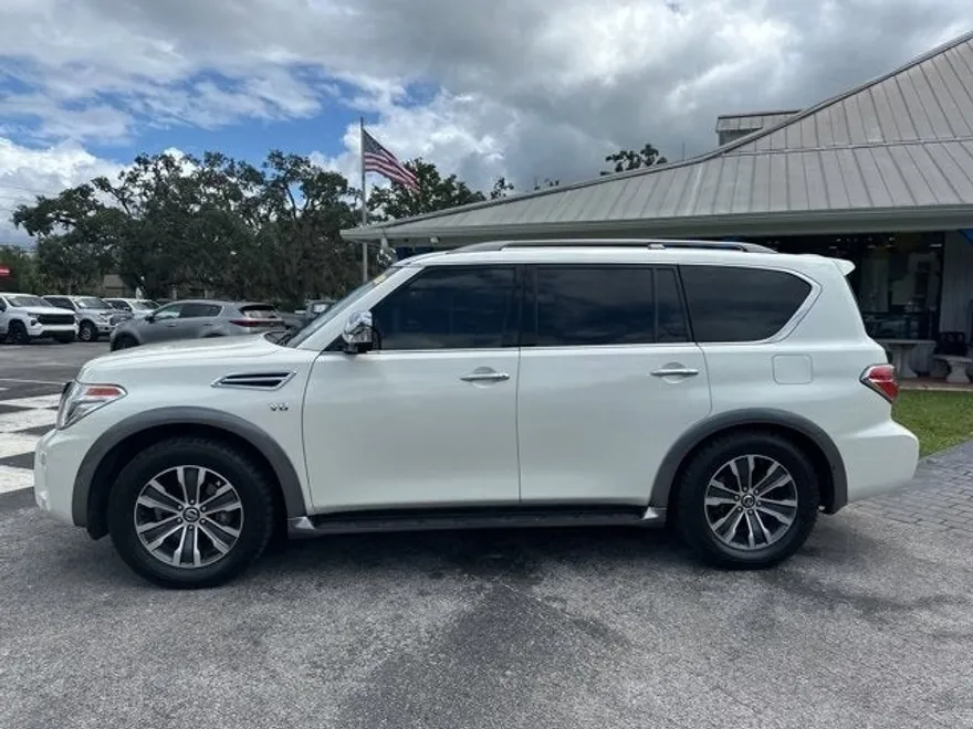 2018 Nissan Armada SL photo 1
