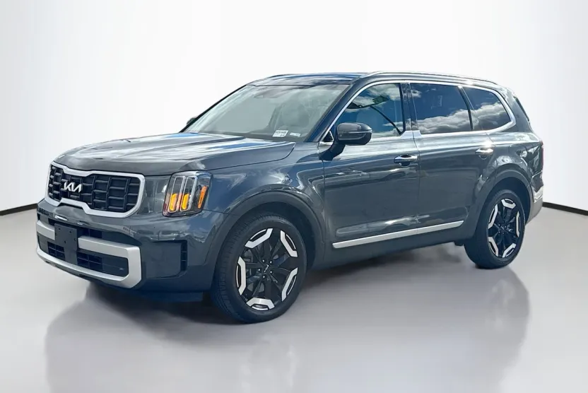 2024 Kia Telluride S photo 1