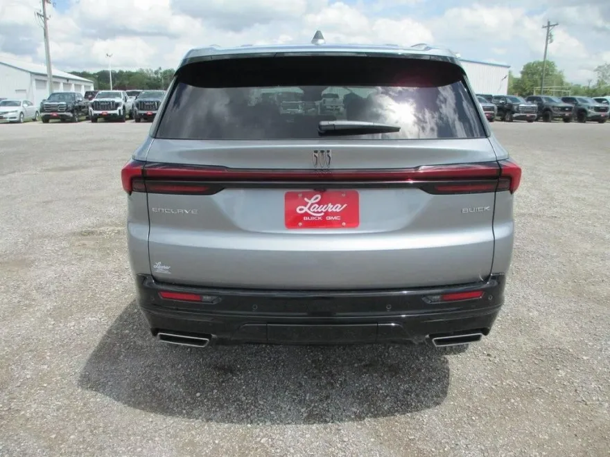 2025 Buick Enclave Sport Touring photo 1