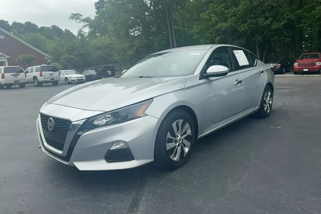 2022 Nissan Altima 2.5 S photo 1