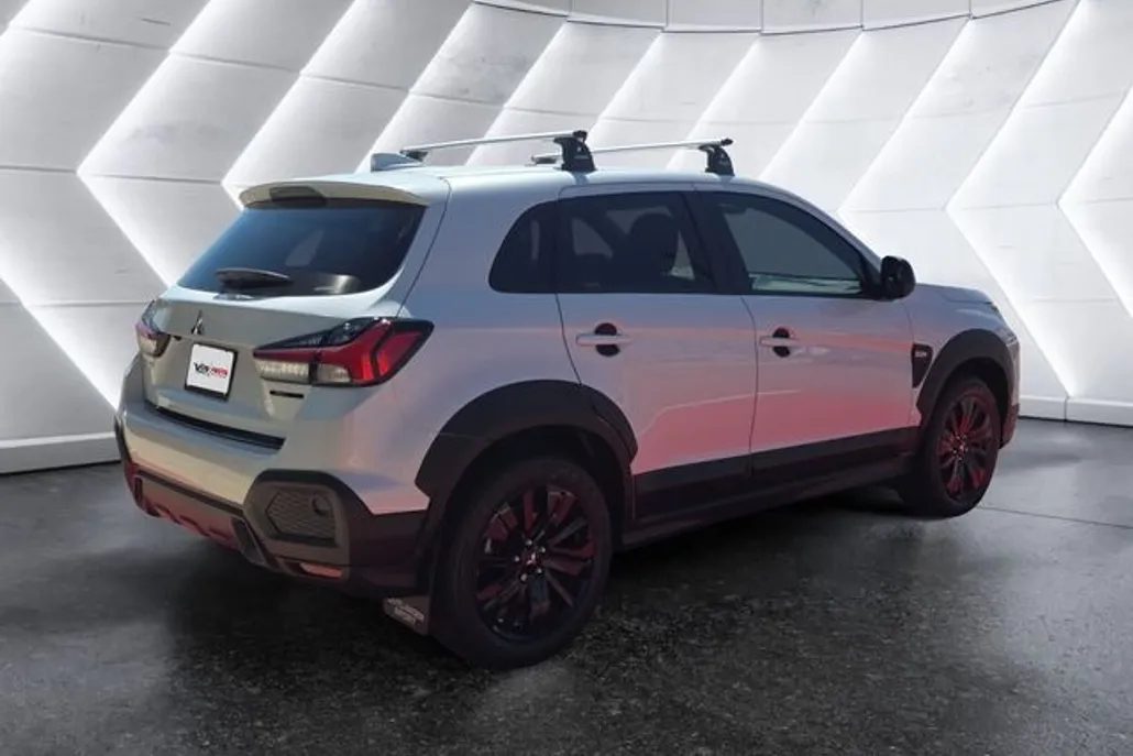 2025 Mitsubishi Outlander Sport ES SE LE photo 1