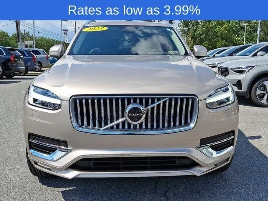 2023 Volvo XC90 AWD Plus photo 1